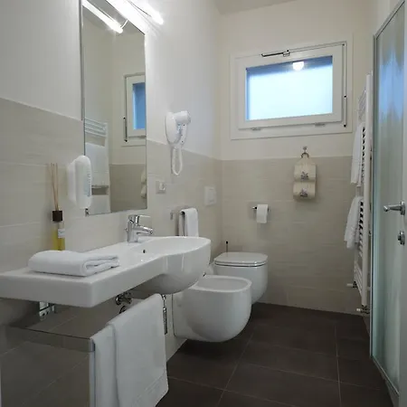 Mano Bed & Breakfast 3*